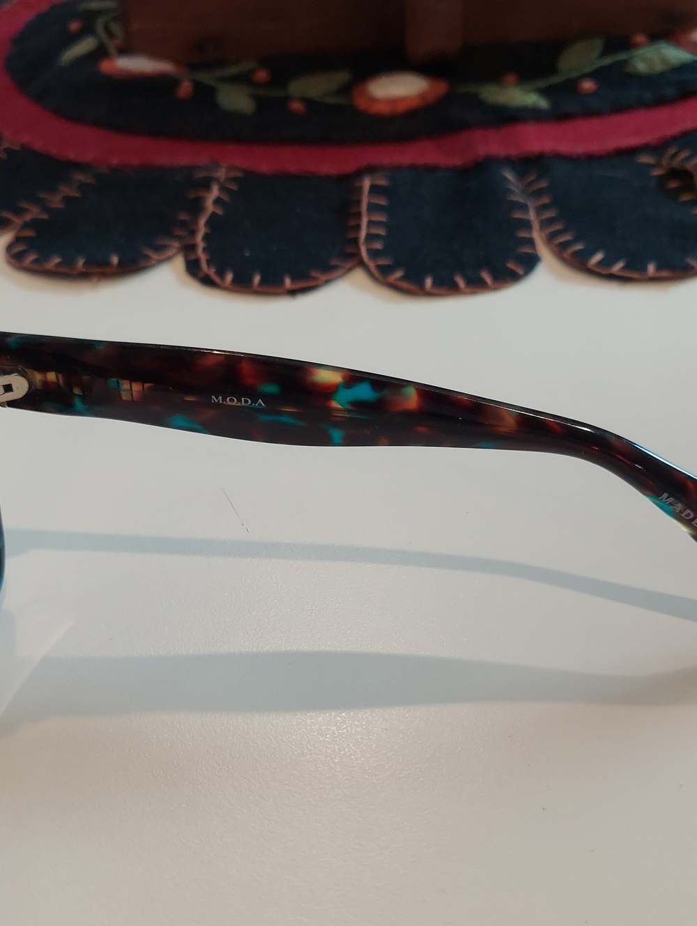 Moda IM101 Sunglasses - Picture 7 of 11